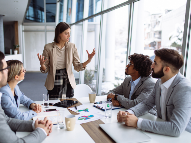 Collaboration between legal and product teams using MVPs in legal operations